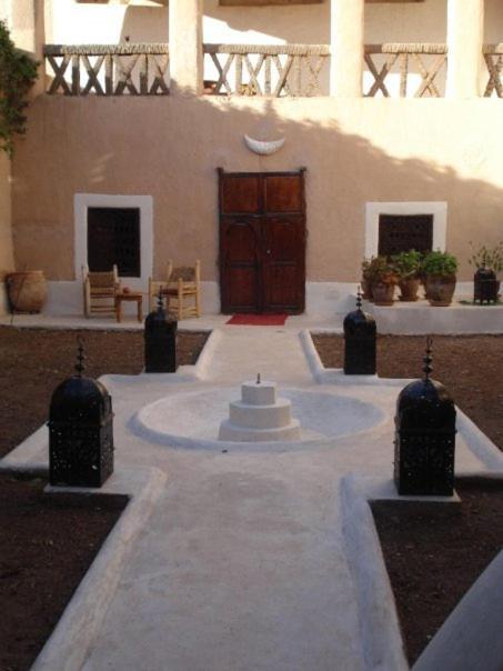 Oumnas فندق تجمي المظهر الخارجي الصورة